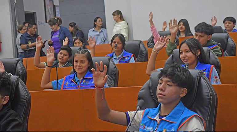 Encuentro de niños en la Asamblea Legislativa. | Carlos López